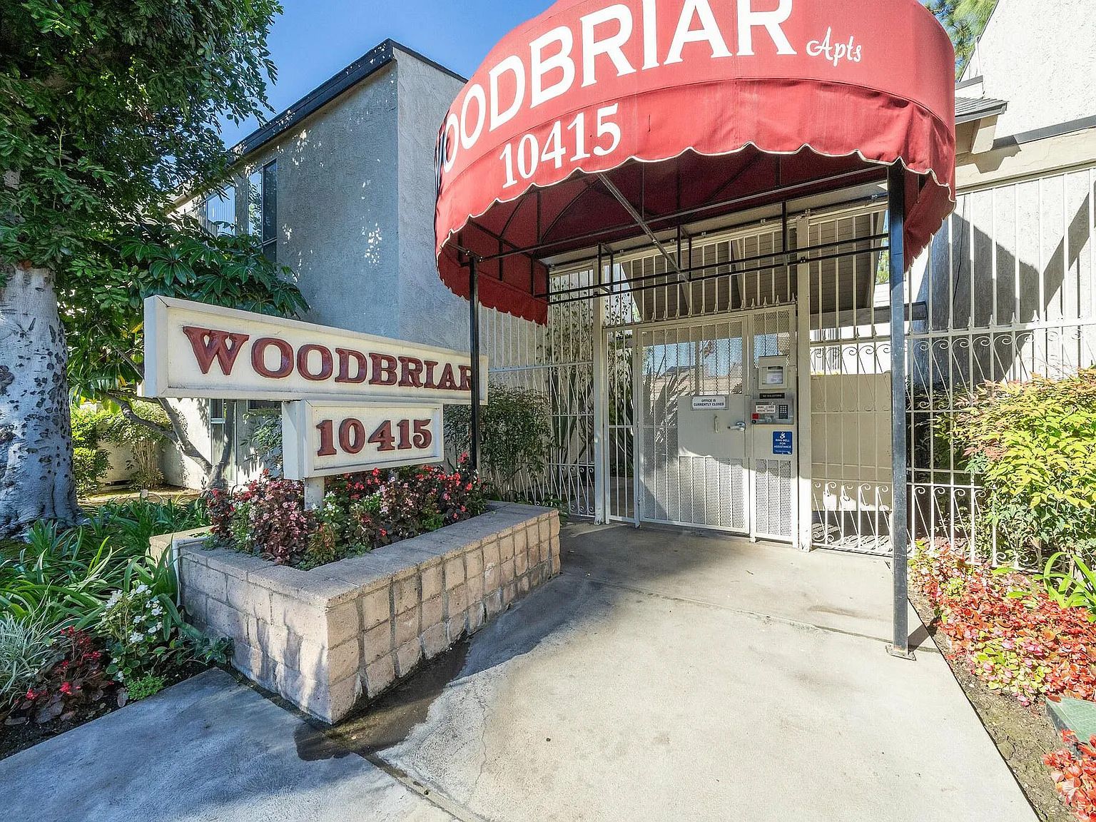 Woodbriar Apartments — Photo 2