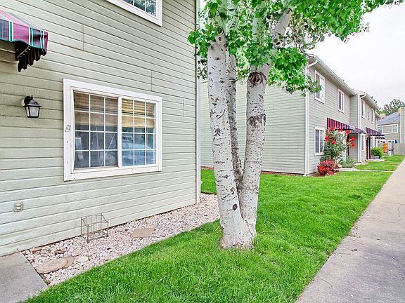 Front of Townhouse-North