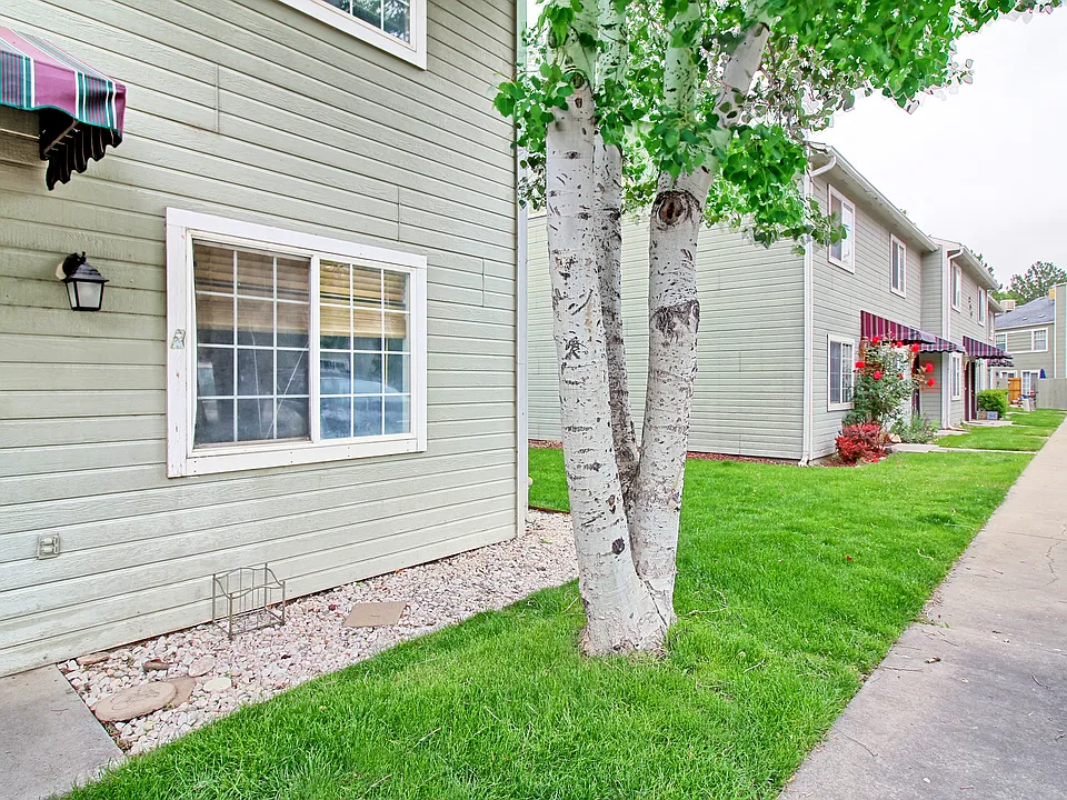 Front of Townhouse-North