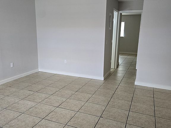 2nd image of 1118 Melody Ln #1118