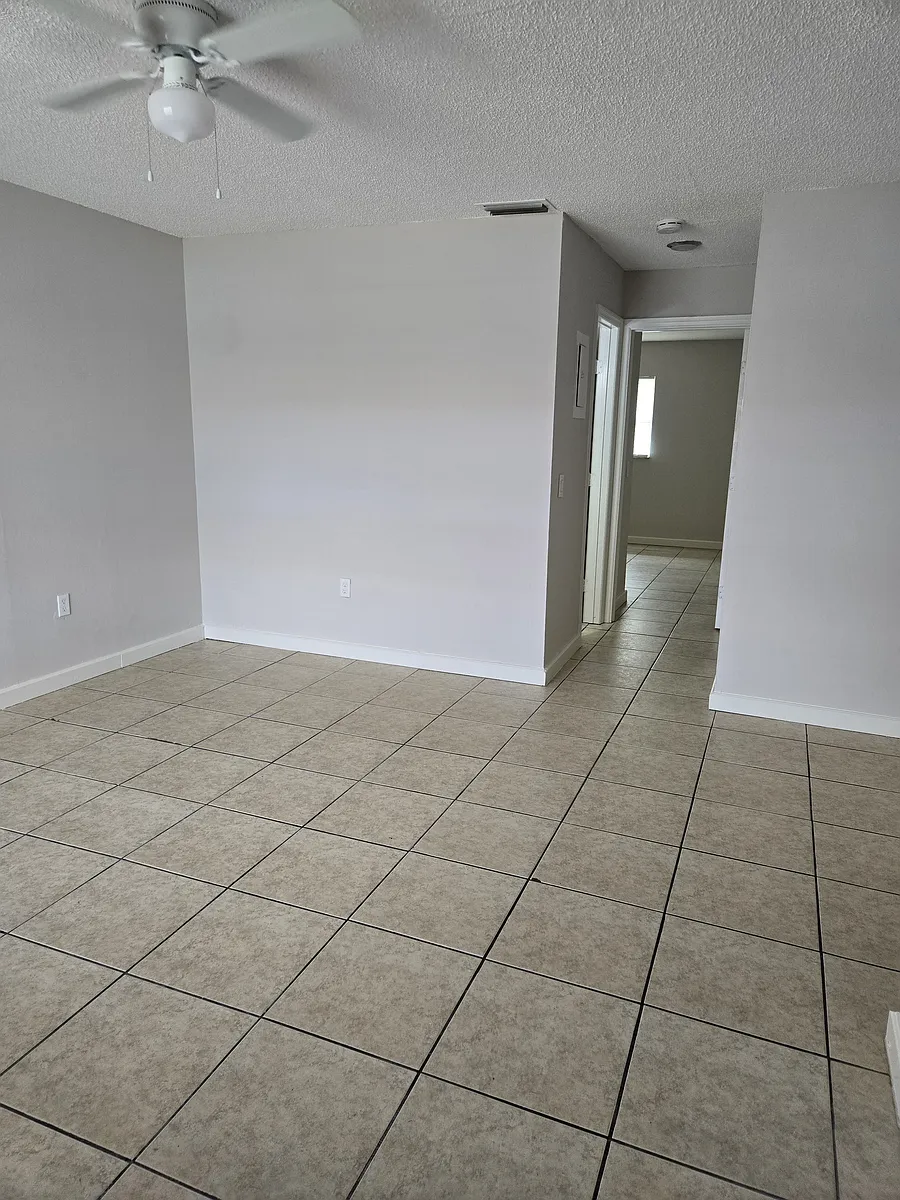 Building Photo - 1118 Melody Ln #1118