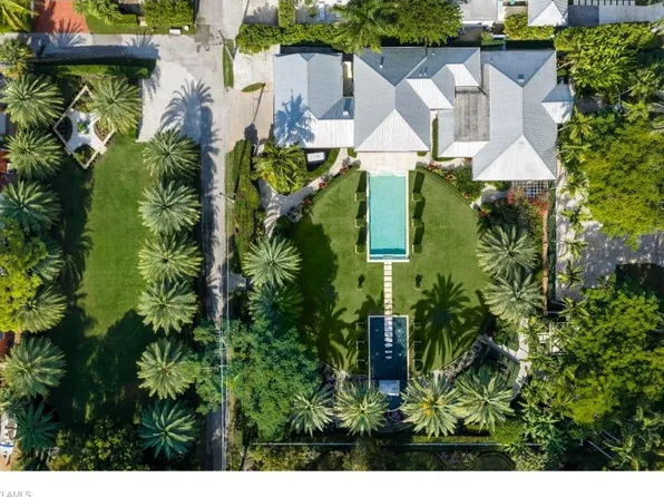 247 6th ST N, NAPLES, FL 34102