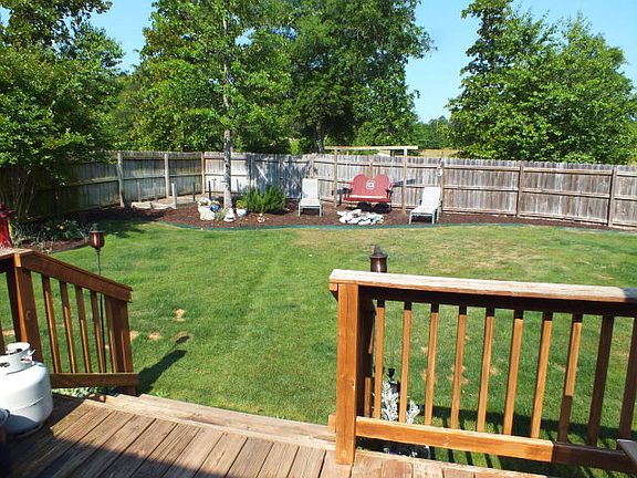 4th image of 639 Summer Lakes Dr