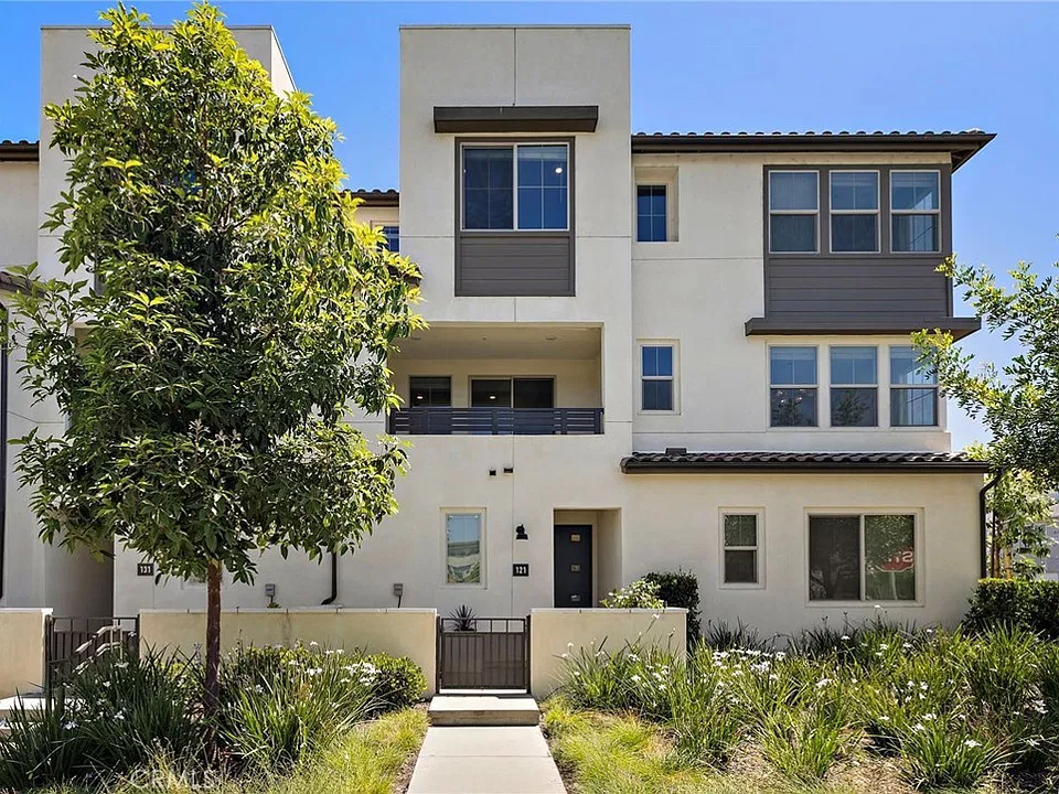 121 Graze Way