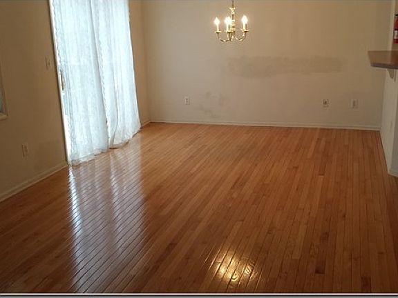 4th image of 109 Brittany Ct #109