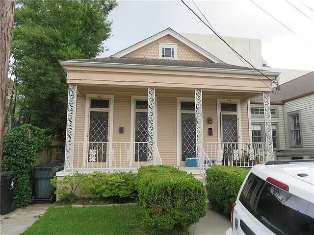 811 Arabella St — Photo 1