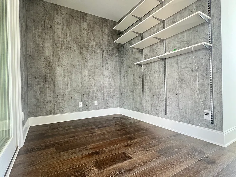 18 Peachtree Ave NE #1 — Photo 23