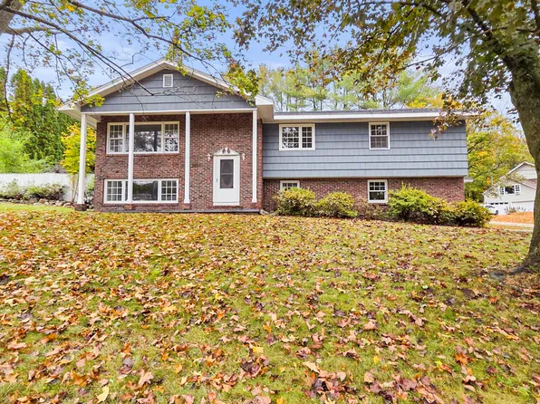 260 Montello Street, Lewiston, ME 04240