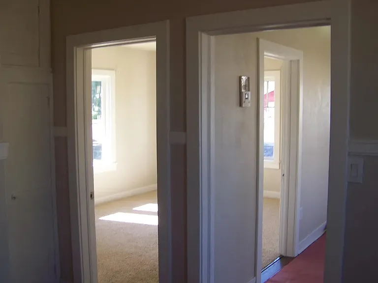 3805 N 9th Pl — Photo 8