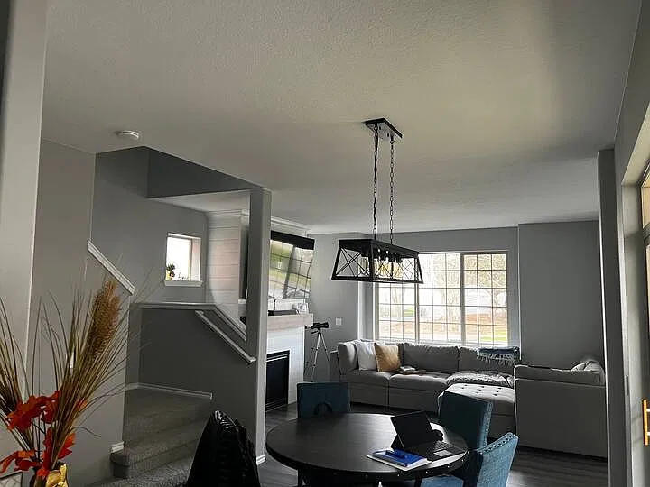 3 bed, 2.5 bath, 1780 sqft, $825 — Photo 2
