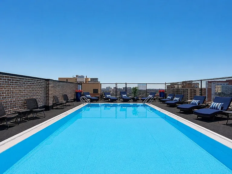 611 Park Avenue — Photo 11