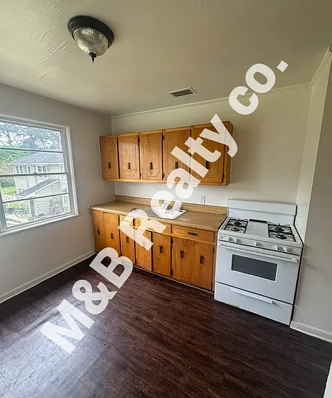 2907 Emogene St #F — Photo 3