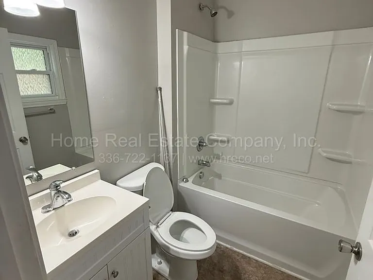 1707 Chapel St — Photo 7