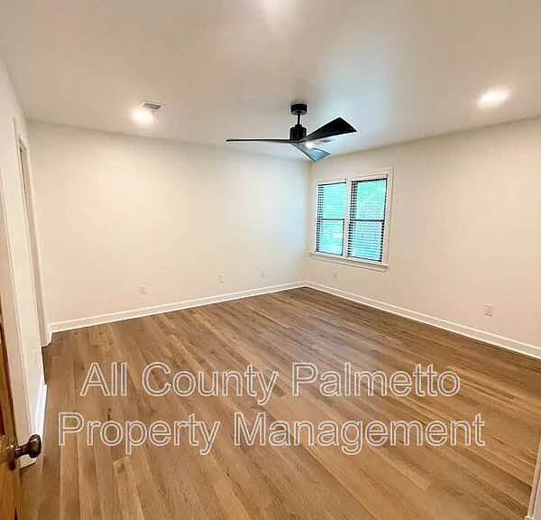 101 Huckleberry Ln — Photo 17