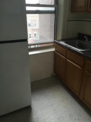 Rented by First Executive Realty Inc | media 11