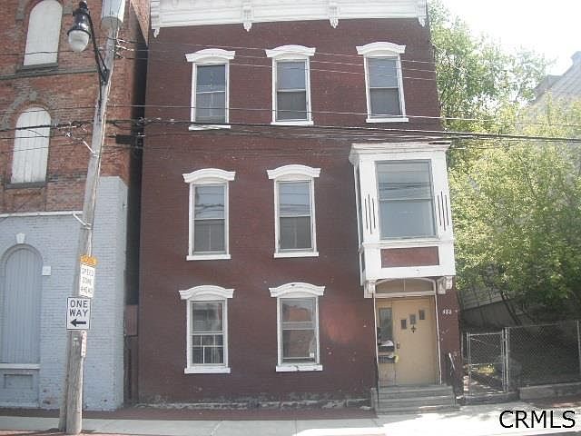 1st image of 486 4th St