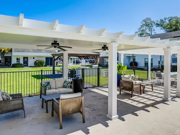 1800 Ashley West Apartments