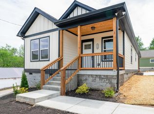 310 E 9th St, Columbia, TN 38401