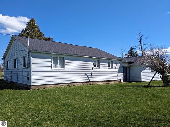 3rd image of 405 Sherman St
