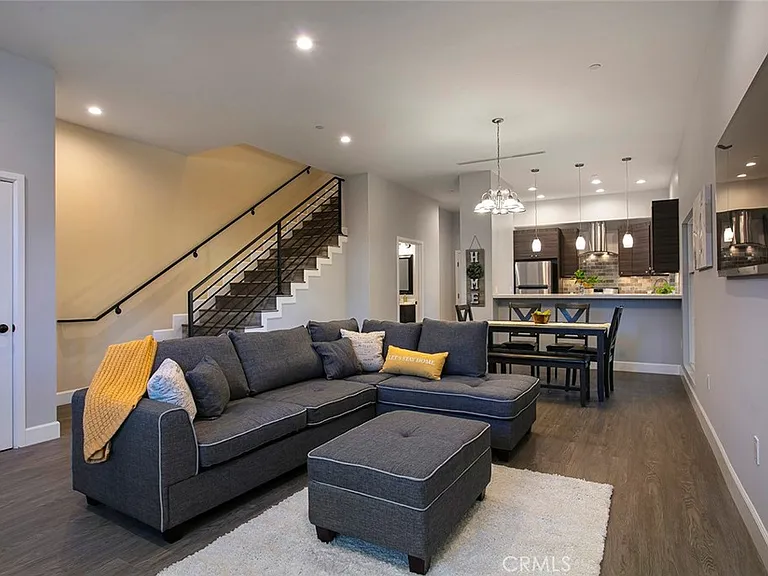3236 Royal Oaks Dr #6 — Photo 3