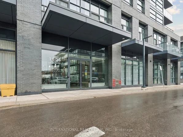 1606 Charles St #1701, Whitby, ON L1N 0P1