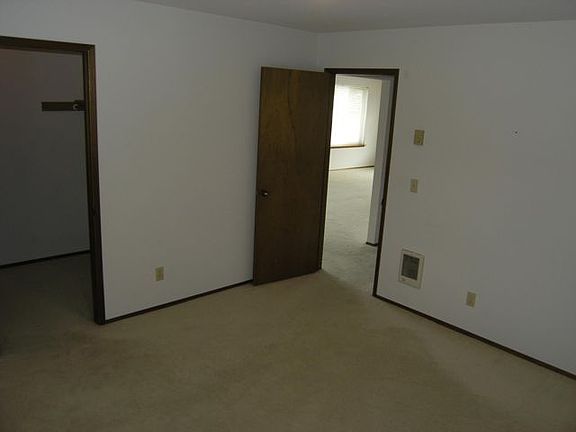 4th image of 1051 SE 8th Ave APT A202