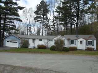 46 Winter St, Dexter, ME 04930