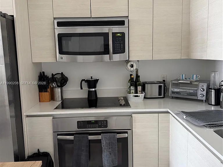 4250 NE Biscayne Blvd #1115 — Photo 8