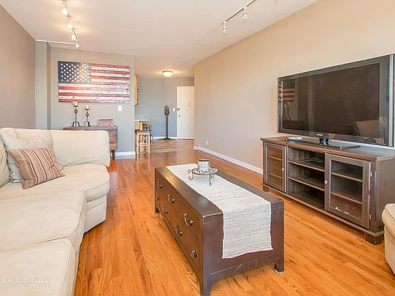 5th image of 2621 Palisade Ave APT 15G