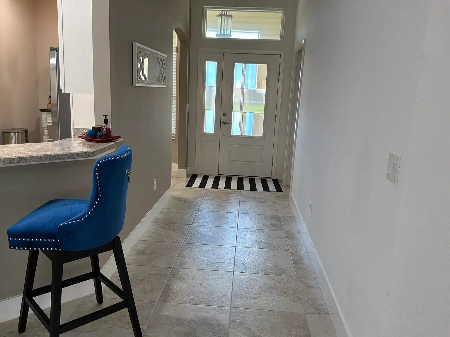 3 bed, 1925 sqft, $3,900 — Photo 4