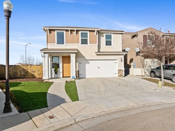 3384 Amanecer Ave, Clovis, CA 93619