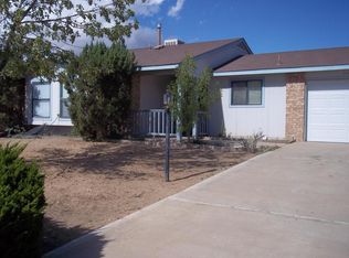 568 Terrace Dr NE, Rio Rancho, NM 87124