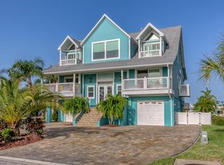 5116 W Shore Dr, New Port Richey, FL 34652