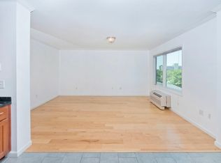 22 Attorney St #H, Hempstead, NY 11550