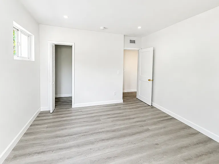 602 SW 13th Ave #D — Photo 3