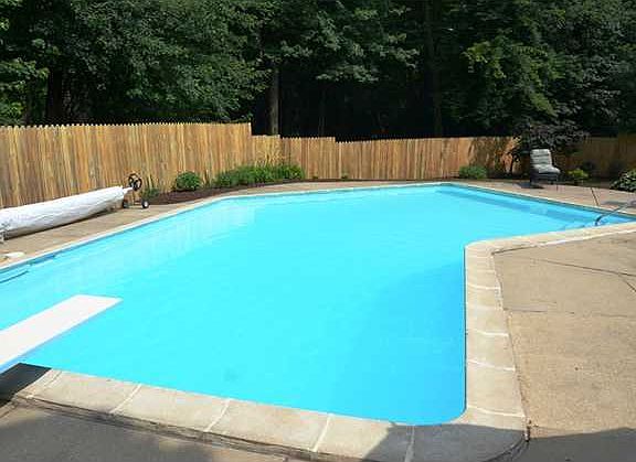 4th image of 1850 E Bramble Dr