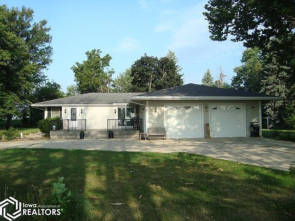 2nd image of 1471 255th St