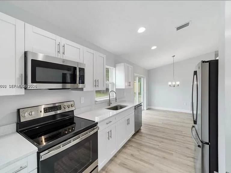13396 SW 105th Pl — Photo 7
