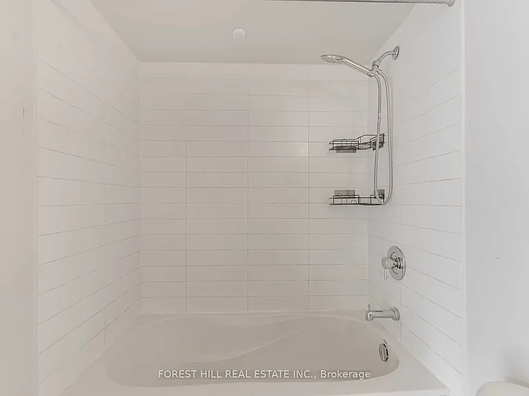 126 Simcoe St #1407 — Photo 20