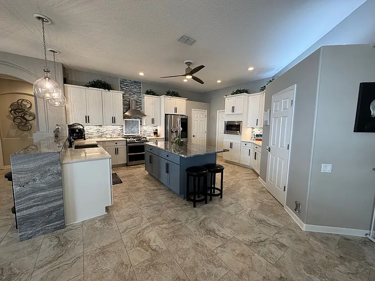 4911 Toproyal Ln — Photo 10