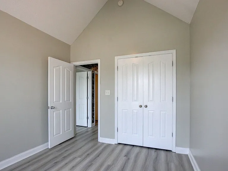 3660 S Naples Ct — Photo 17