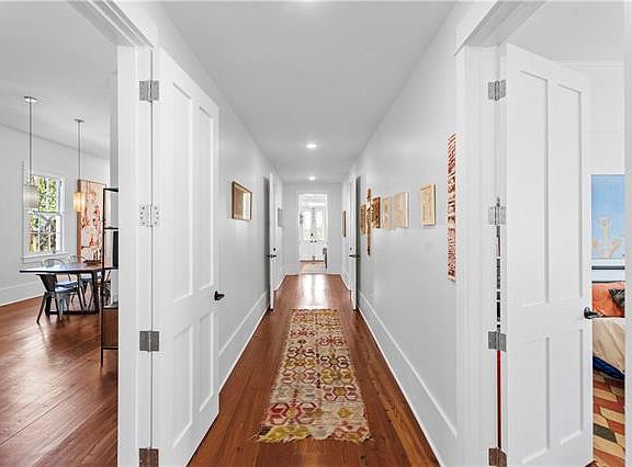 5th image of 639 Desire St
