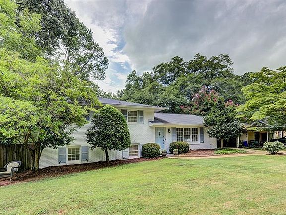 2nd image of 1248 Daniell Dr SE
