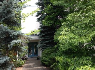 4572 NE 89th St, Seattle, WA 98115