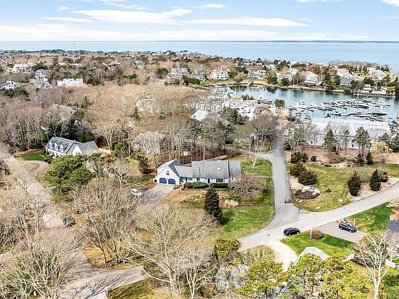 24 Fiddlers Cove Road, North Falmouth, MA 02556 | MLS #22401622 | Zillow