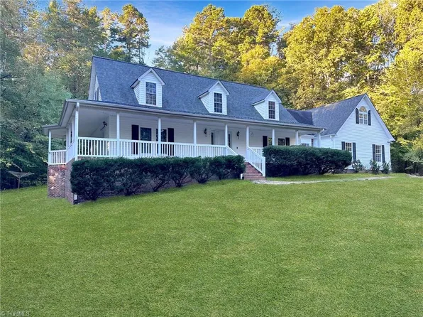 3550 Grubbs Rd, Walkertown, NC 27051