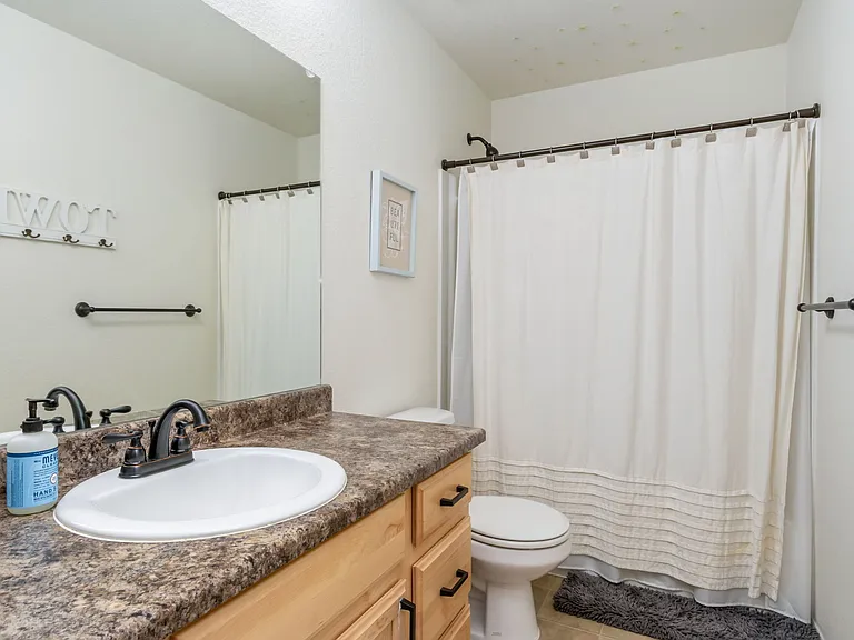 268 Castle Dr — Photo 17