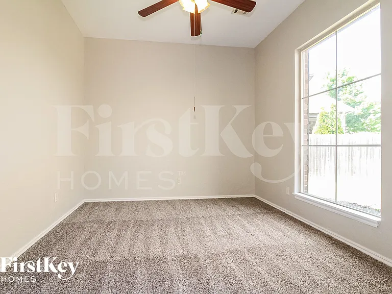 17205 Serrano Dr — Photo 11