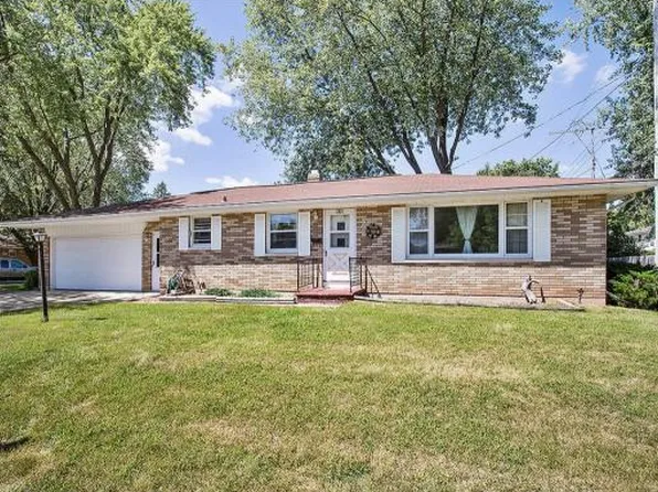 632 John St, Green Bay, WI 54302