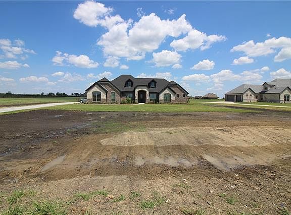 2nd image of 2155 Lake Estates Dr